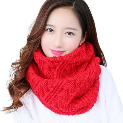 Knitted Thick and Warm Loop Scarf - Image 3