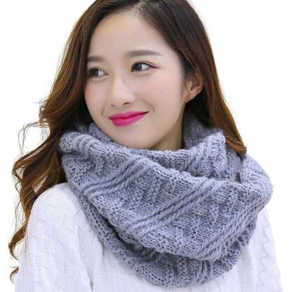 Knitted Thick and Warm Loop Scarf - Image 7