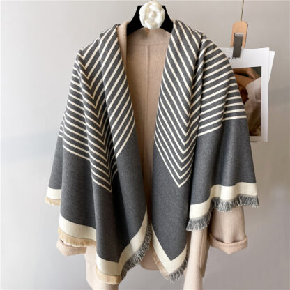 Warm Echarpe Square Wrap - Image 5