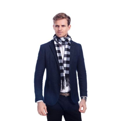 Warm Plaid Men's Scarf - Image 4