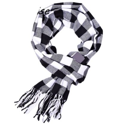 Warm Plaid Men's Scarf - Image 3