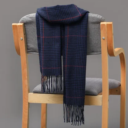Fashionable Checkered Wrap - Image 5