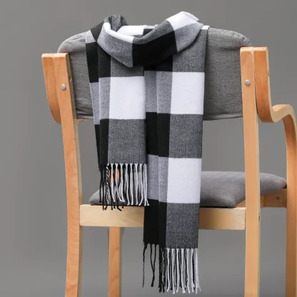 Fashionable Checkered Wrap - Image 7