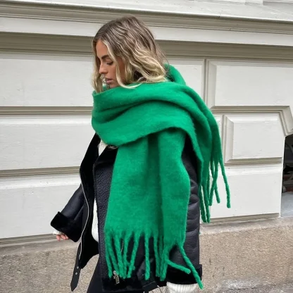 Elegant Plaid Tassel Scarf